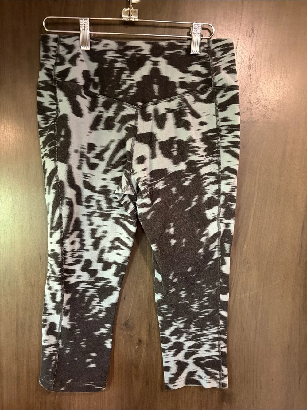 Nike dri-fit black and gray capri leggings